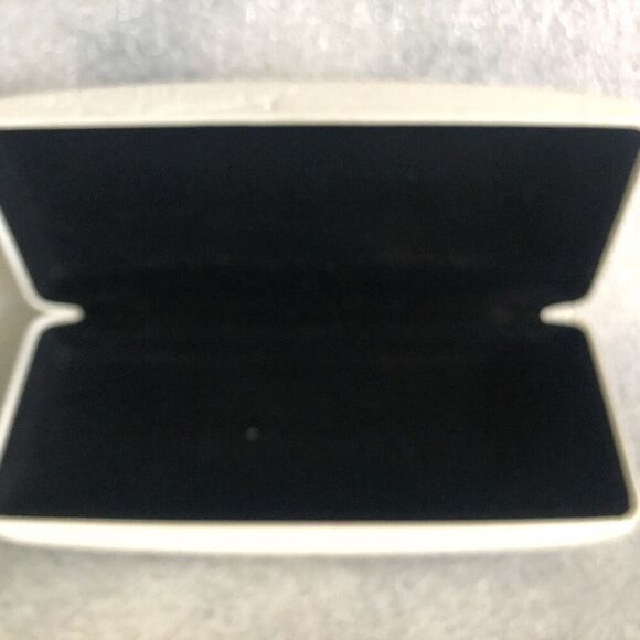 Versace Hard Clamshell Case for Glasses Cream Colored Made in Italy****Flawed*** - Picture 2 of 3